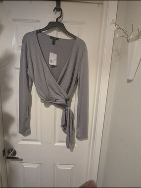 Forever 21 Light Gray Wrap Tie Long Sleeve Top
